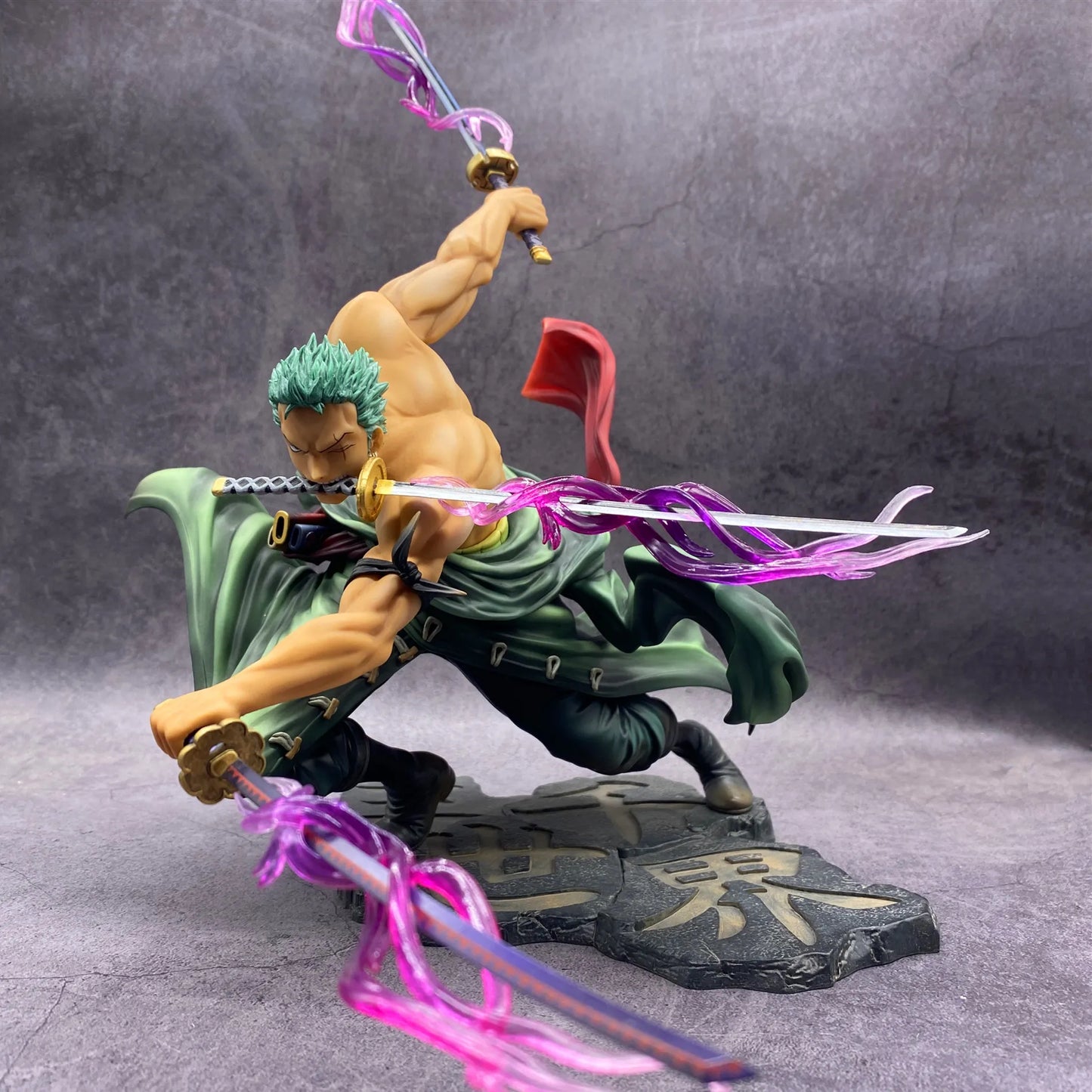 Zoro - One Piece 10cm action figure